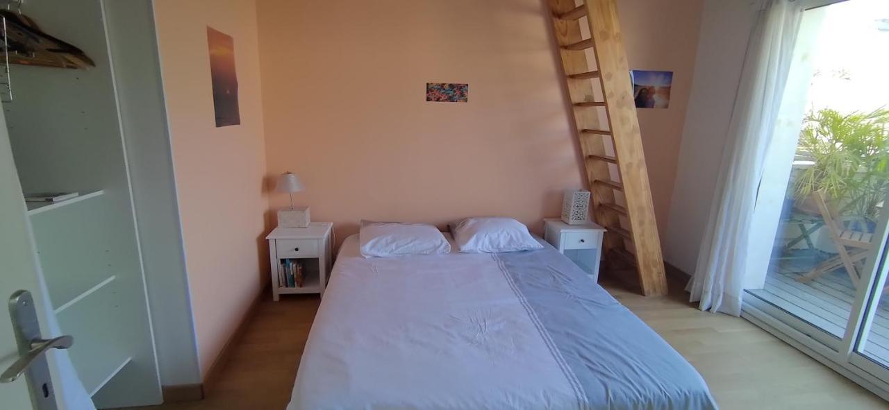 Belle Chambre Sur Terrasse A 3 Min De La Gare Bordeaux Bagian luar foto